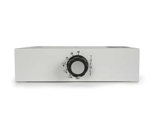 biamp. Cambridge DS1390 Weiß - 70V Low-Profile-Lautsprecher mit Clip.